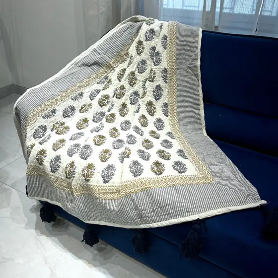 Effortless Floral Cotton Sofa Throw